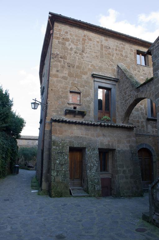 Ferienwohnung Palazzo Contino Bagnoregio Exterior foto